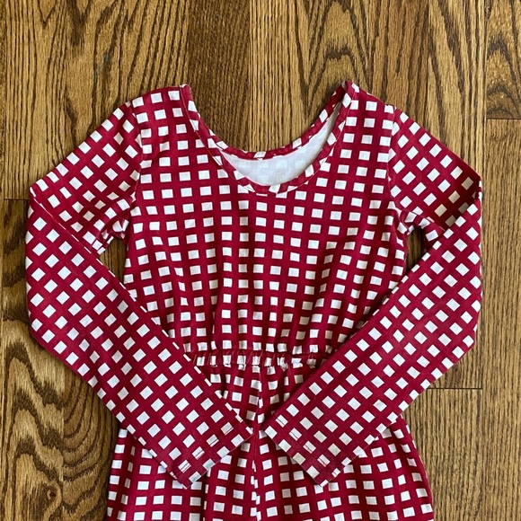 Red and white check long sleeved Hanna Andersson jumpsuit, size 6-7, great cond - Picture 6 of 11